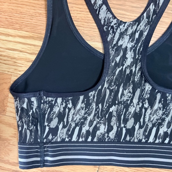 Under Armour Patterned Sports Bra in Black and Gray - Picture 6 of 7